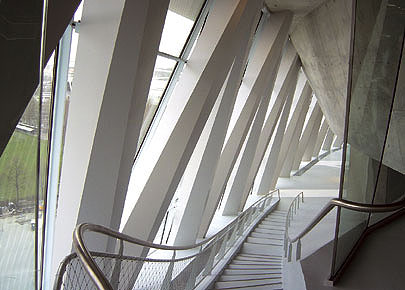 Mercedes-Benz Museum Stuttgart innen